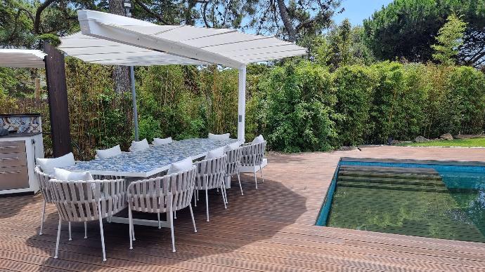 Eksklusiv designparasoll for terrasse og uterom
